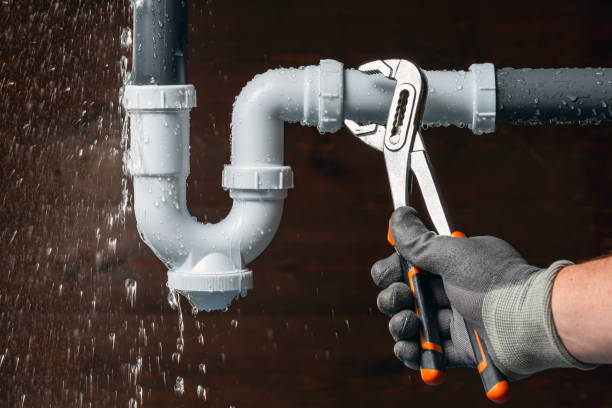 Professional Gas Line Repair technician working in Thornville, OH